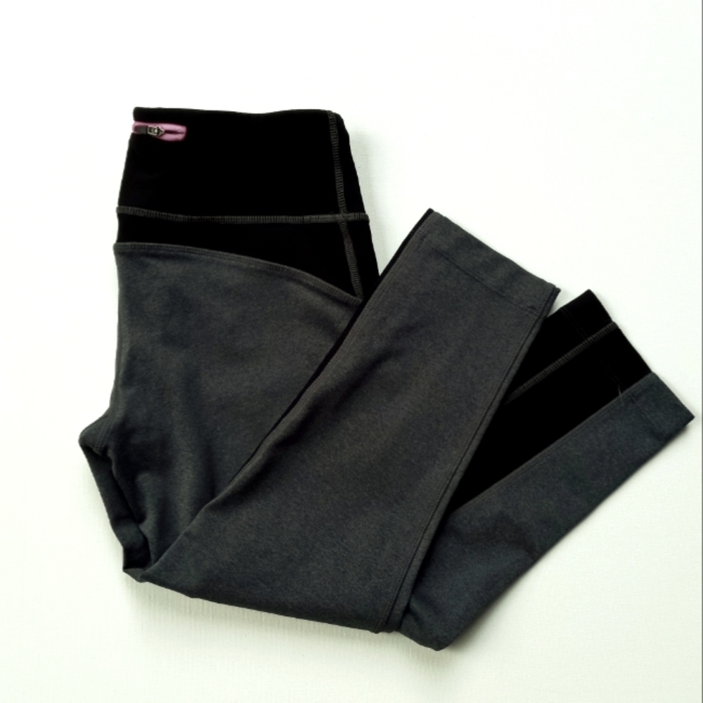 MPG Athletic Wear Spandex Capri Leggings